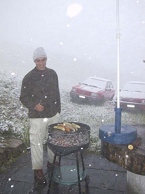 Mister BBQ, sogar bei Schneesturm